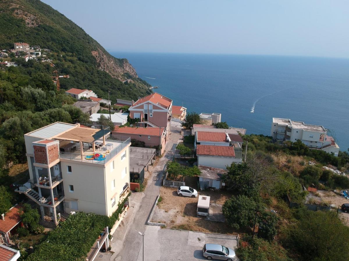 Montenegrina Apartment บุดวา ภายนอก รูปภาพ
