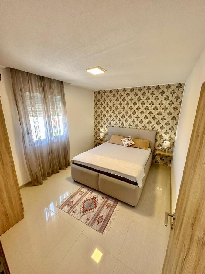 Montenegrina Apartment บุดวา ภายนอก รูปภาพ