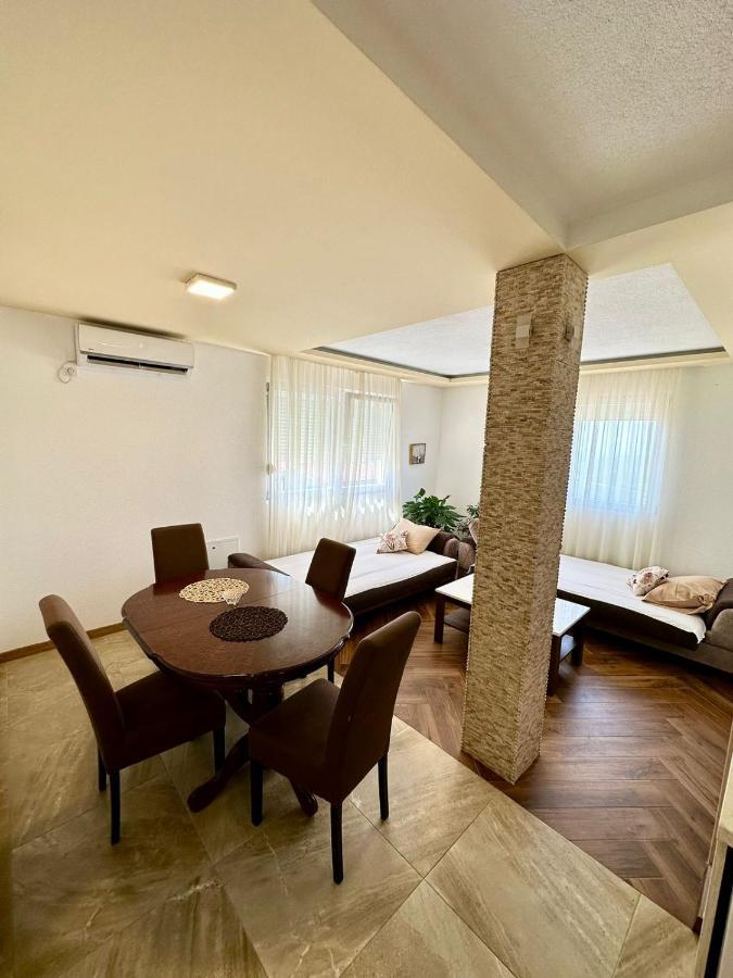 Montenegrina Apartment บุดวา ภายนอก รูปภาพ