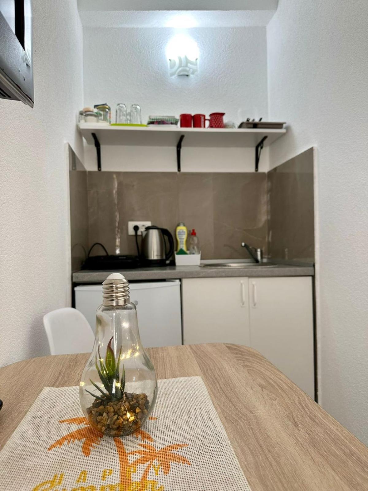 Montenegrina Apartment บุดวา ภายนอก รูปภาพ