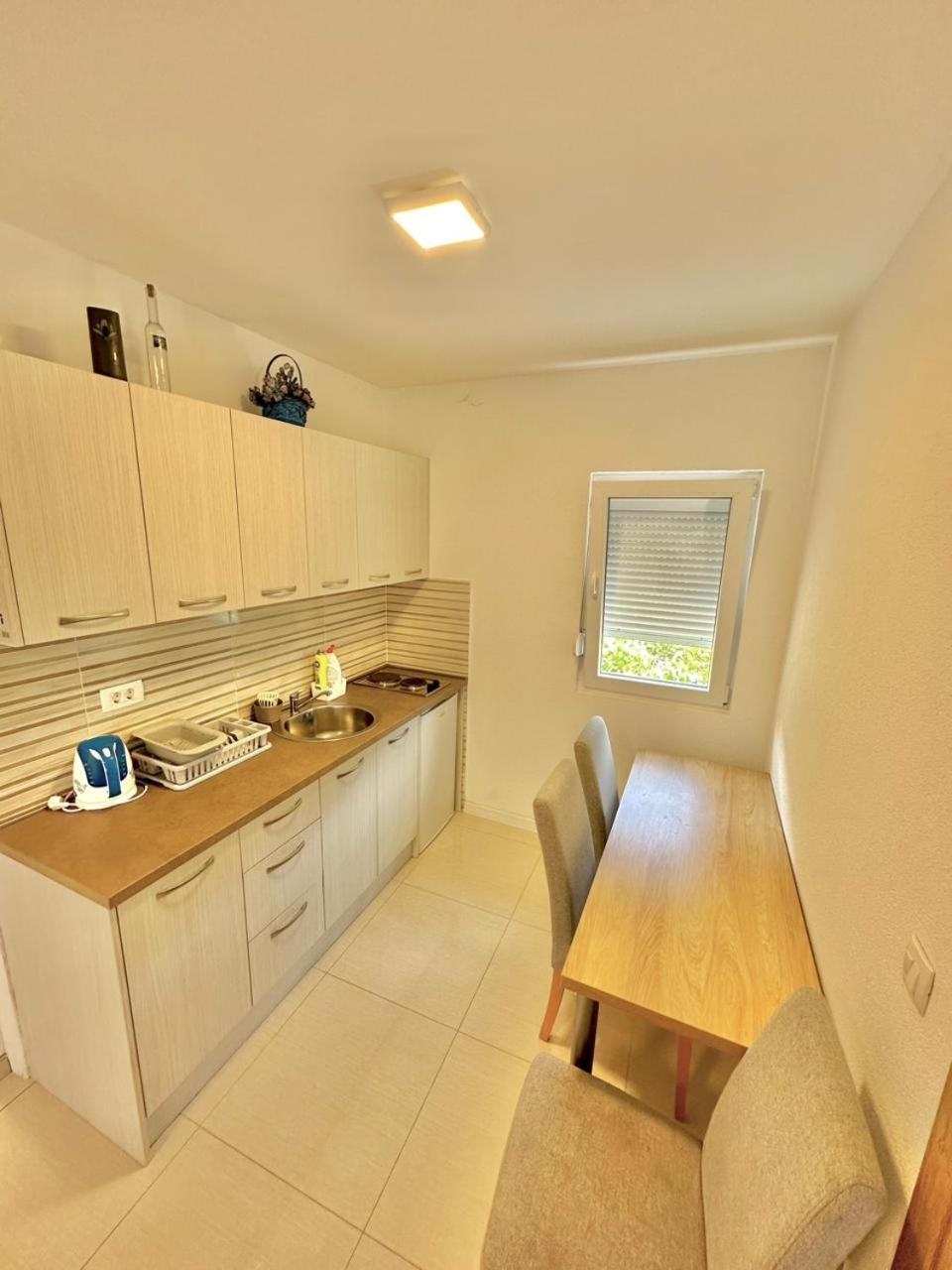 Montenegrina Apartment บุดวา ภายนอก รูปภาพ