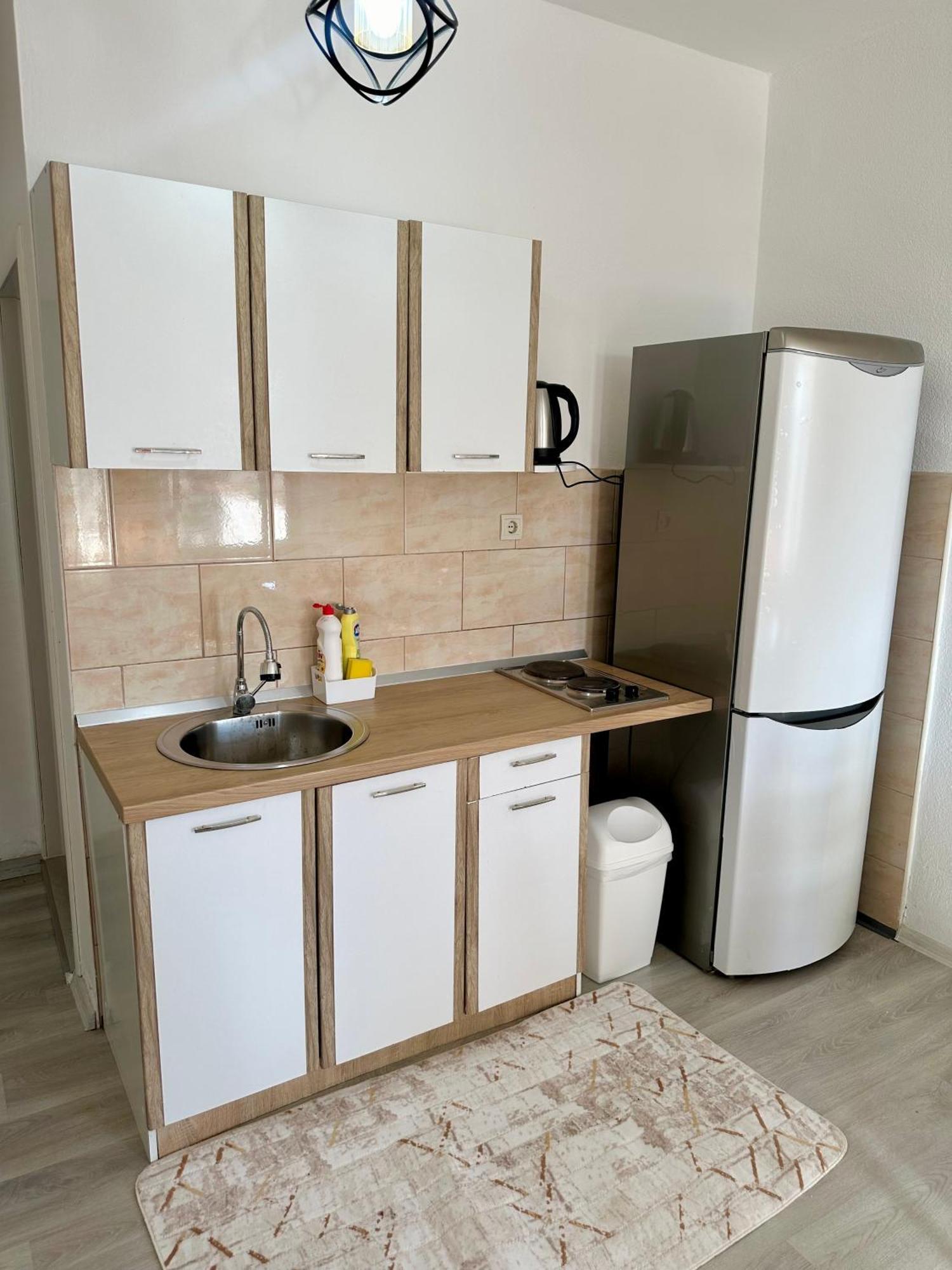 Montenegrina Apartment บุดวา ภายนอก รูปภาพ