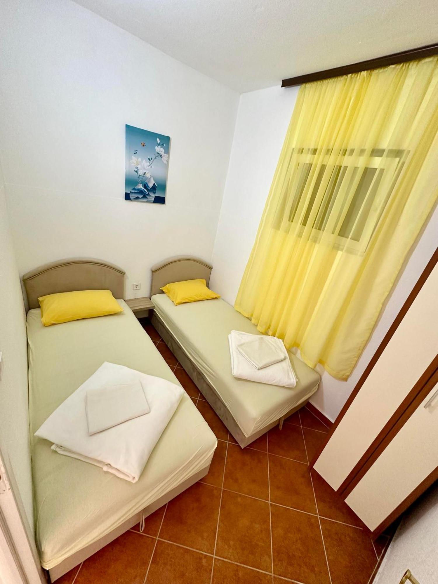 Montenegrina Apartment บุดวา ภายนอก รูปภาพ