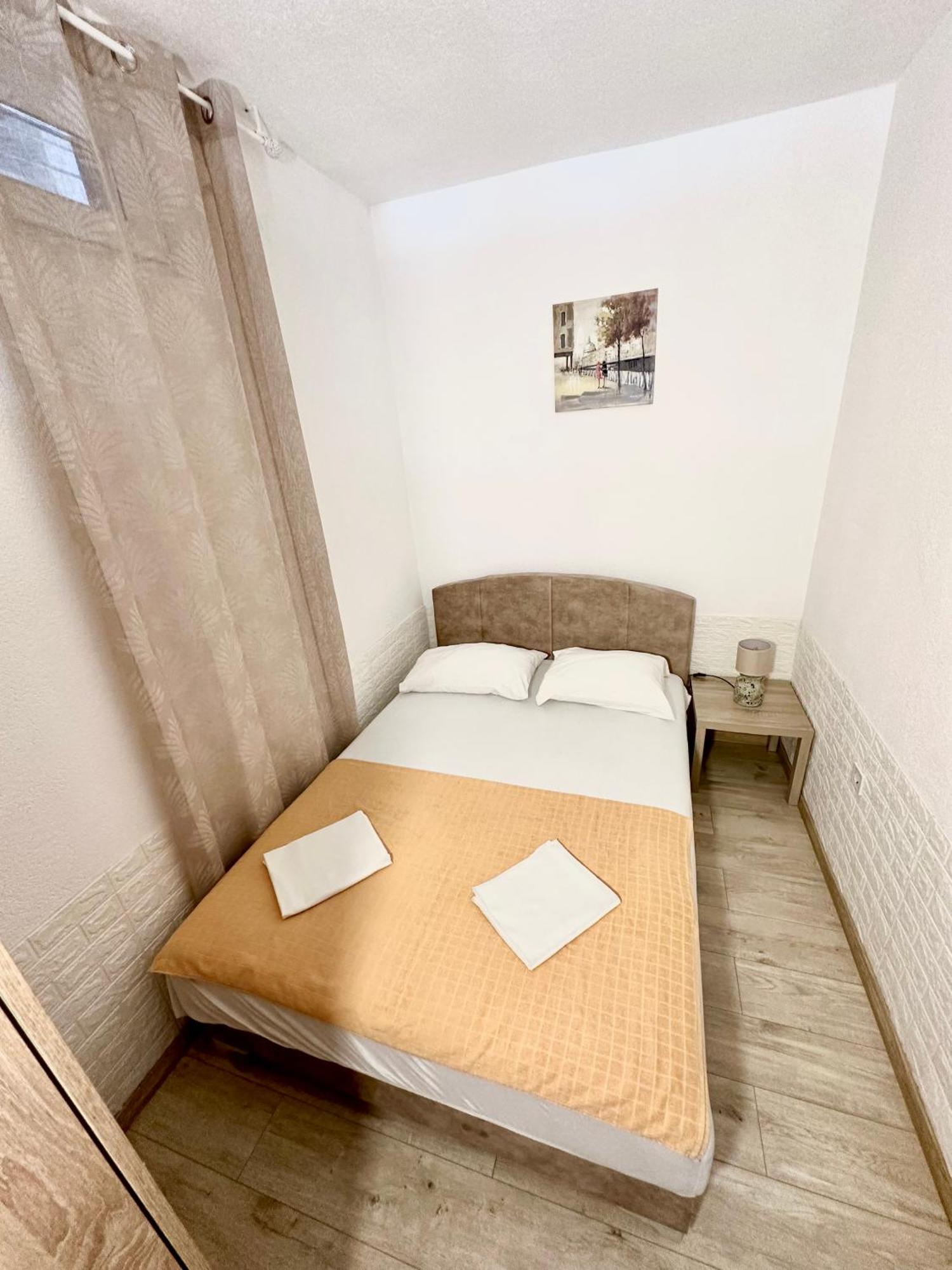 Montenegrina Apartment บุดวา ภายนอก รูปภาพ