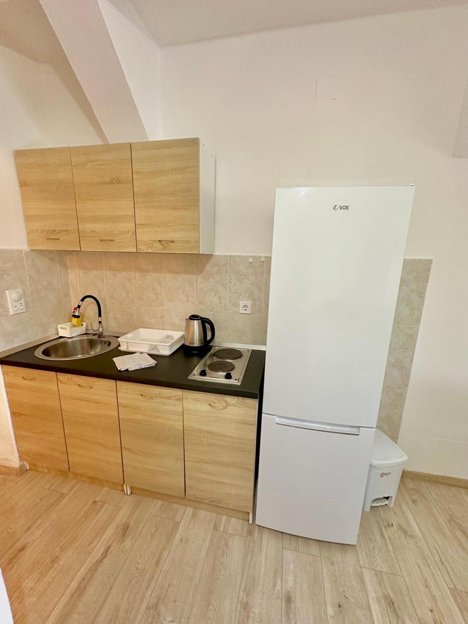 Montenegrina Apartment บุดวา ภายนอก รูปภาพ