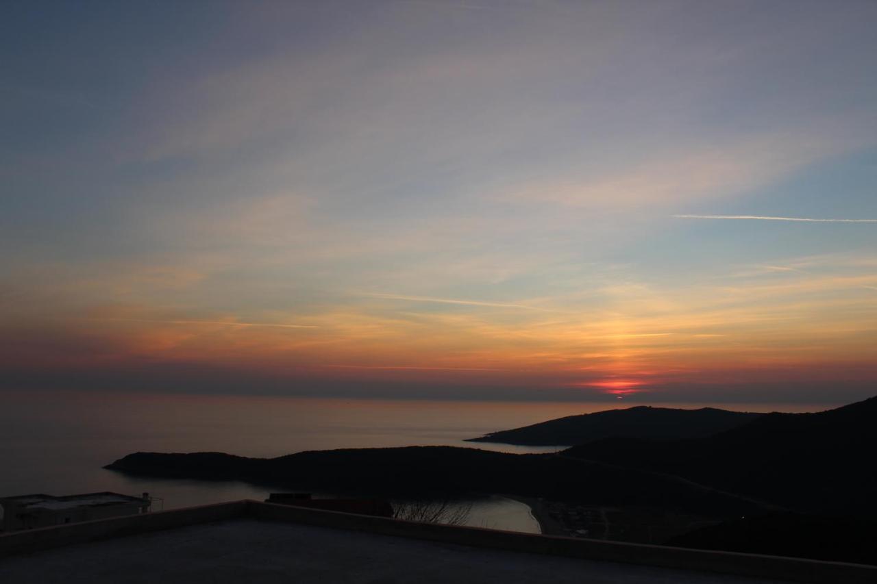 Montenegrina Apartment บุดวา ภายนอก รูปภาพ